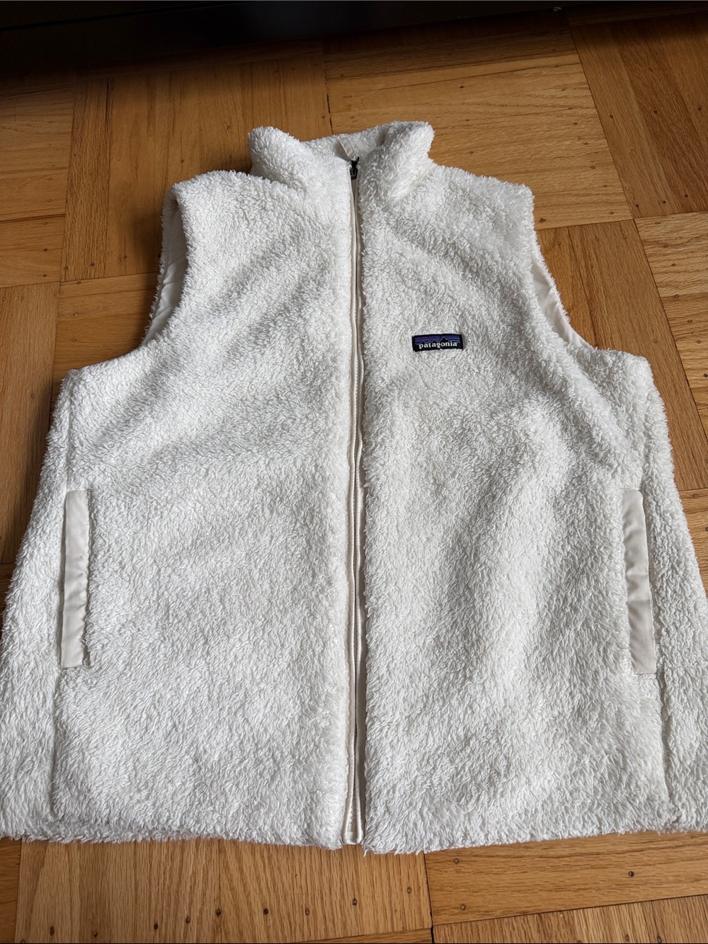 Patagonia Los Gatos Sherpa Fleece Vest!!! Bargain! - Picture 6 of 6